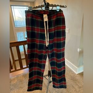 Vineyard Vines Red and Blue Plaid unisex  Pants size medium worn once